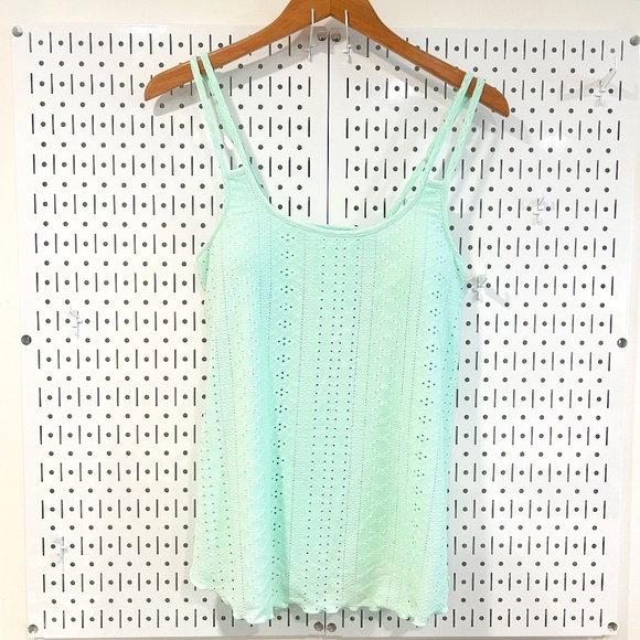 V FOR CITY Women's Eyelet Double Spaghetti Strap Adjustable Shelf Cami - Mint Gr - Picture 2 of 10